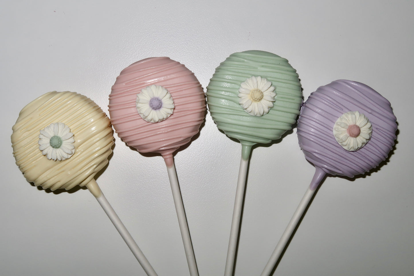 Custom Cake Pops