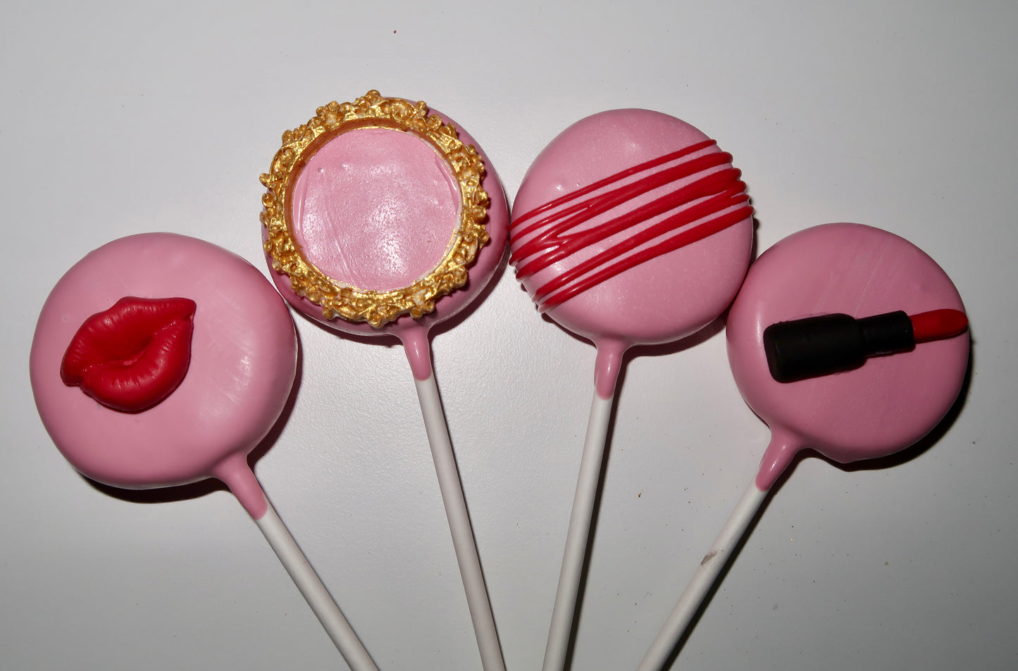 Custom Cake Pops